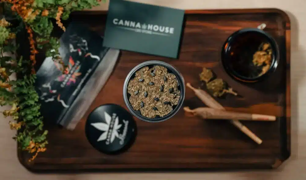 Grinder cannahouse